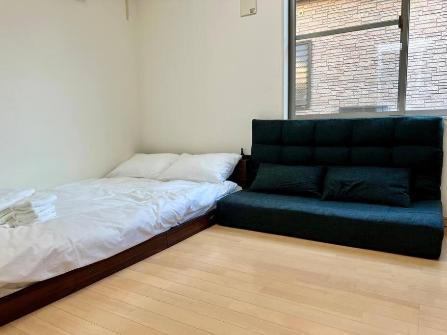 Apartmán グレイシャス東新宿 東新宿駅徒歩4分 新大久保駅徒歩7分 新宿駅徒歩15分 歌舞伎町すぐ近く 美味しい韓国料理屋多数あります *